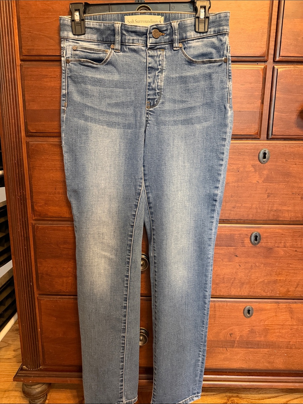 Soft Surroundings Light Wash Pull-on Skinny Jeans